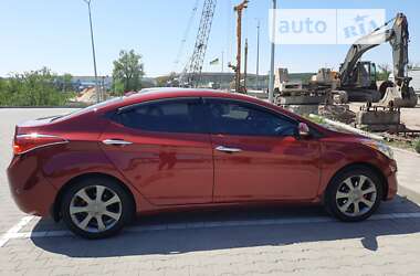 Седан Hyundai Elantra 2013 в Киеве