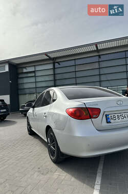 Седан Hyundai Elantra 2008 в 