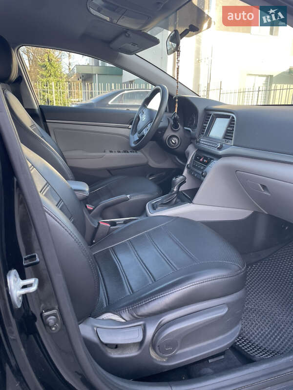 Седан Hyundai Elantra 2016 в Львове фото 9 Седан Hyundai Elantra 2016 в Львове