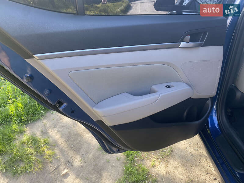 Седан Hyundai Elantra 2016 в Дніпрі фото 56 Седан Hyundai Elantra 2016 в Дніпрі