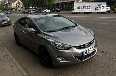 Седан Hyundai Elantra 2012 в Кривому Розі