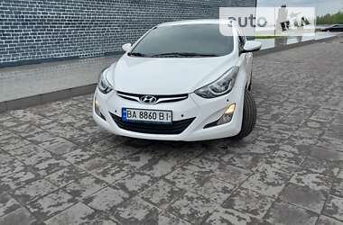 Седан Hyundai Elantra 2015 в Світловодську