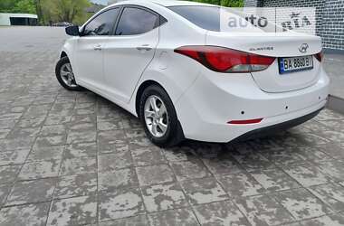 Седан Hyundai Elantra 2015 в Светловодске