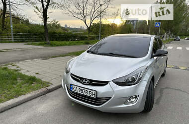 Седан Hyundai Elantra 2013 в Києві