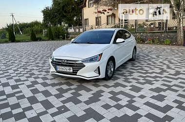 Седан Hyundai Elantra 2020 в Киеве