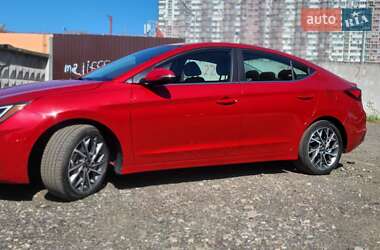 Седан Hyundai Elantra 2018 в 