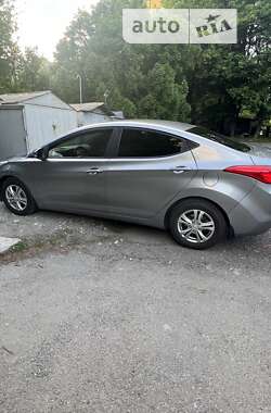 Седан Hyundai Elantra 2012 в Днепре