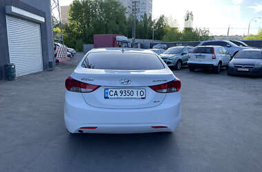Седан Hyundai Elantra 2011 в Киеве