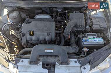 Седан Hyundai Elantra 2010 в Днепре