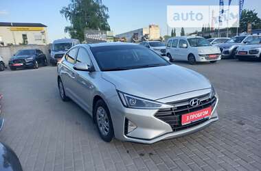 Седан Hyundai Elantra 2019 в Полтаве