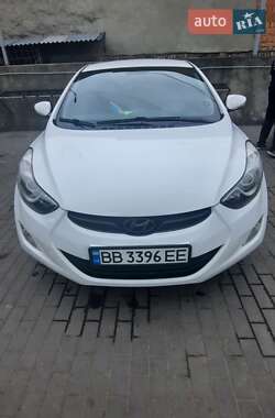 Седан Hyundai Elantra 2013 в 