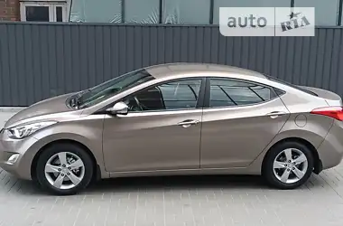 Hyundai Elantra 2012