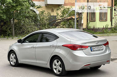 Седан Hyundai Elantra 2013 в Дніпрі