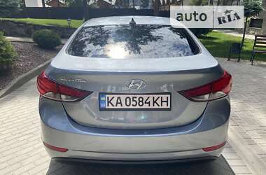 Седан Hyundai Elantra 2015 в Києві