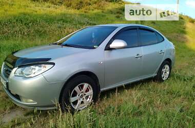 Седан Hyundai Elantra 2008 в Киеве