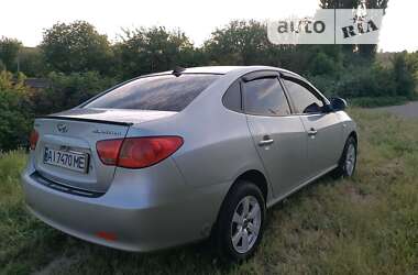 Седан Hyundai Elantra 2008 в Киеве