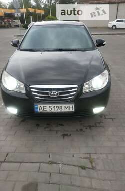 Седан Hyundai Elantra 2010 в Дніпрі