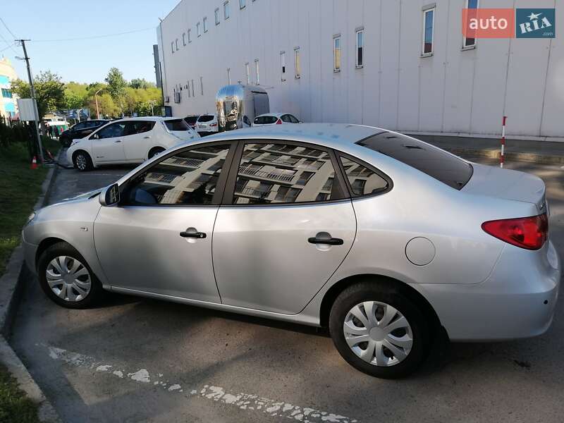 Hyundai Elantra 2008