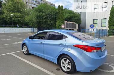 Седан Hyundai Elantra 2012 в Києві