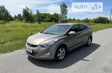 Седан Hyundai Elantra 2012 в Києві