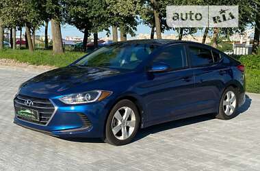 Седан Hyundai Elantra 2016 в Києві