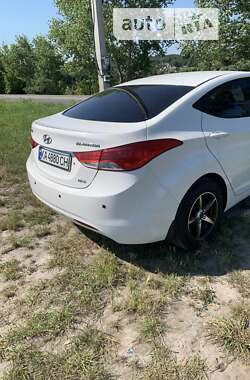 Седан Hyundai Elantra 2012 в Василькове