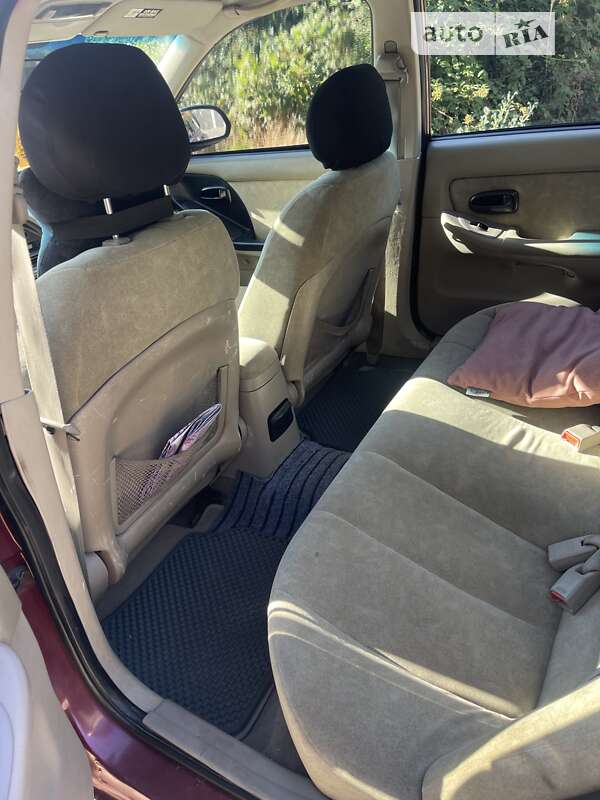 Hyundai Elantra 2003