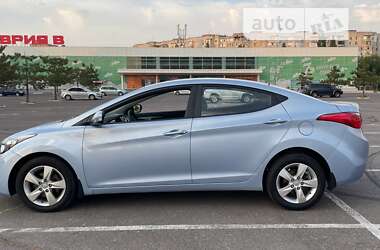 Седан Hyundai Elantra 2012 в Миколаєві