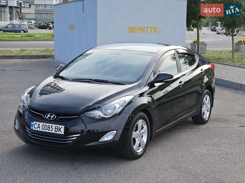 Седан Hyundai Elantra 2012 в Черкассах