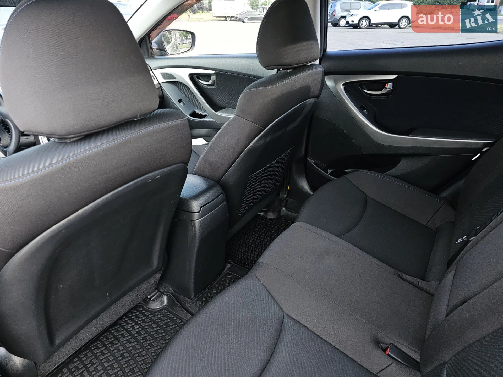 2012 Hyundai Elantra - мініатюра 24