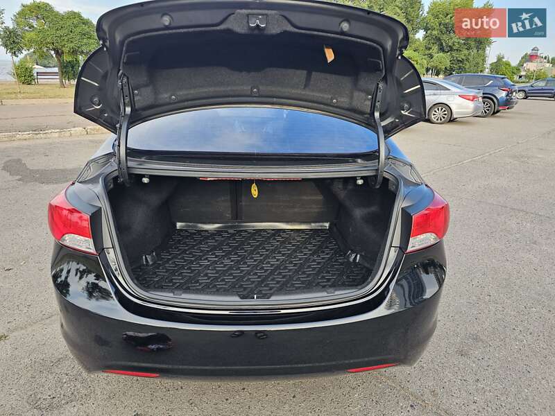 Седан Hyundai Elantra 2012 в Черкассах