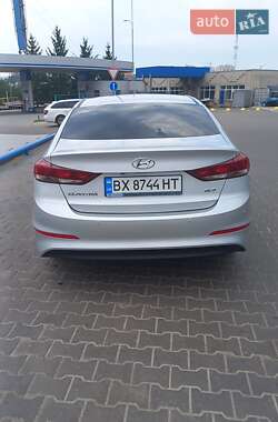 Седан Hyundai Elantra 2018 в Хмельницком