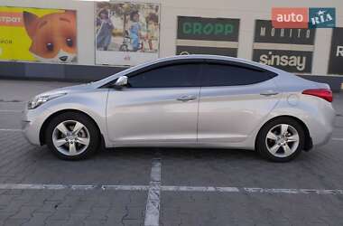 Седан Hyundai Elantra 2012 в Львове