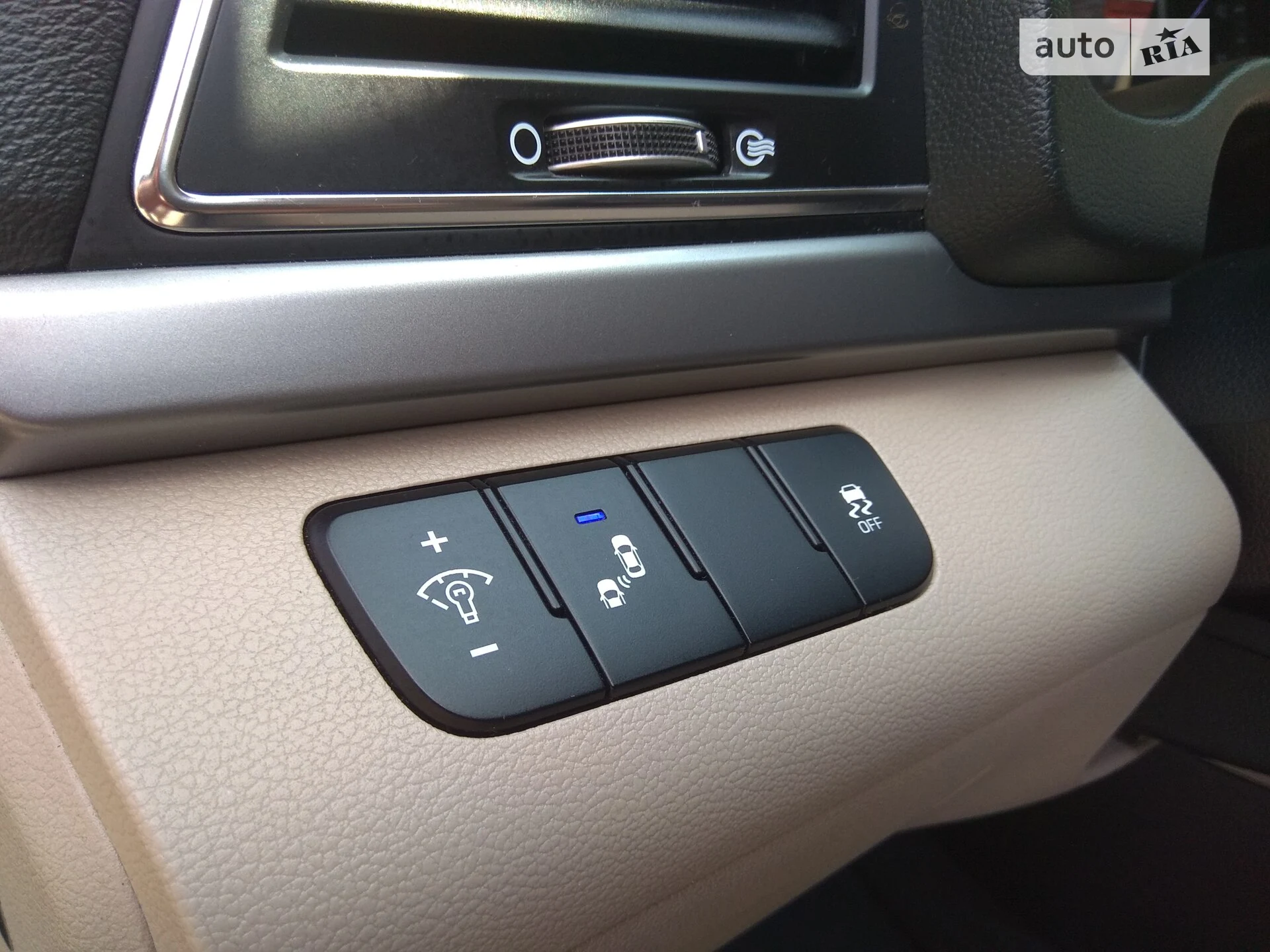 2018 Hyundai Elantra - мініатюра 9