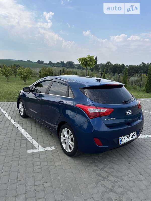 Хэтчбек Hyundai Elantra 2014 в Шепетовке