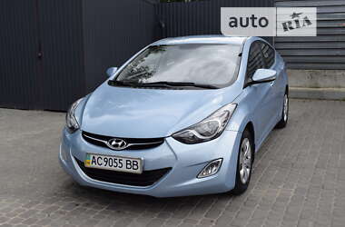 Седан Hyundai Elantra 2011 в Львове