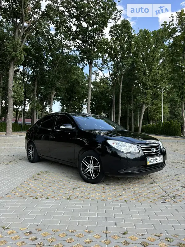 Hyundai Elantra 2011