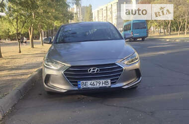 Седан Hyundai Elantra 2018 в Николаеве