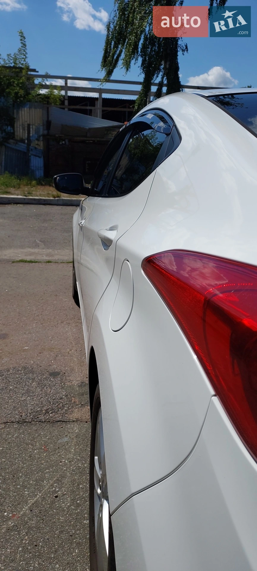 2013 Hyundai Elantra - мініатюра 11