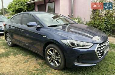 Седан Hyundai Elantra 2017 в 