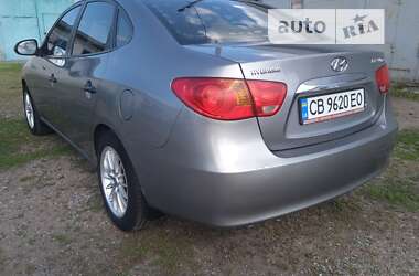 Седан Hyundai Elantra 2011 в Чернігові