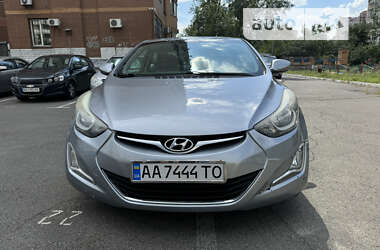 Седан Hyundai Elantra 2014 в Києві