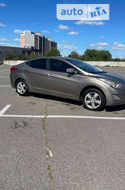 Седан Hyundai Elantra 2012 в Киеве