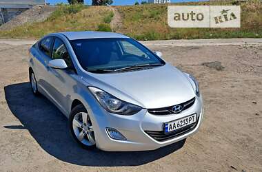 Седан Hyundai Elantra 2012 в Киеве