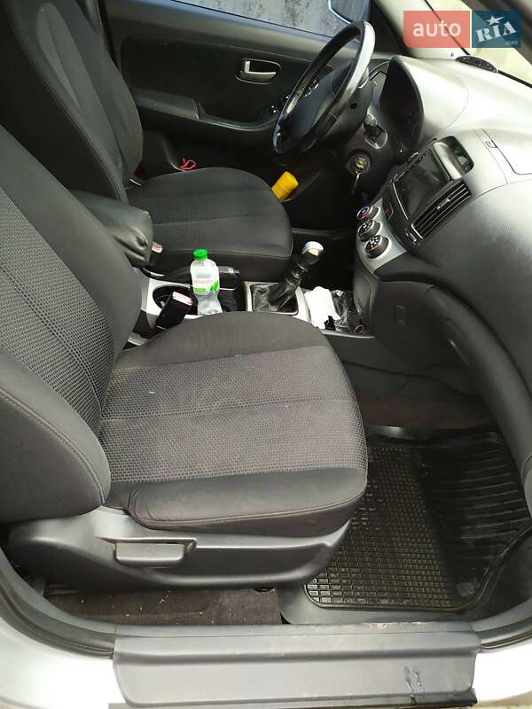 Седан Hyundai Elantra 2007 в Балаклее