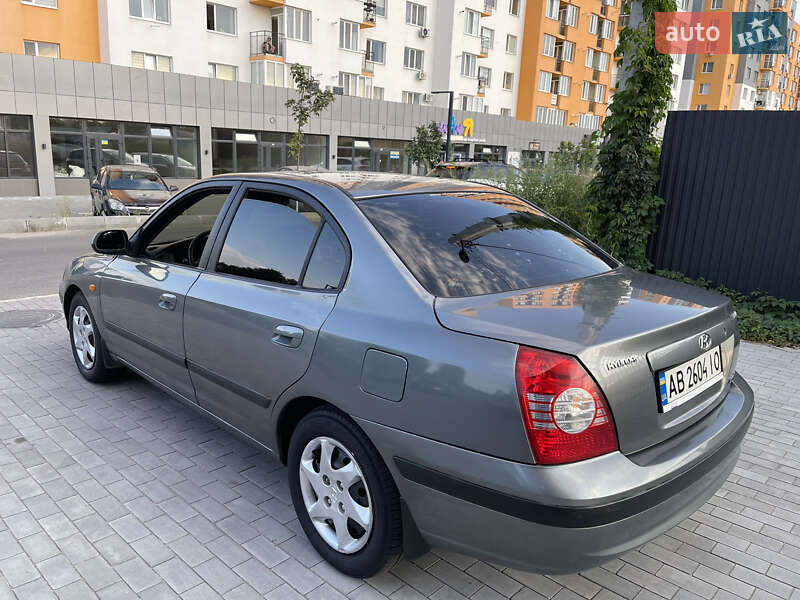 Седан Hyundai Elantra 2010 в Виннице