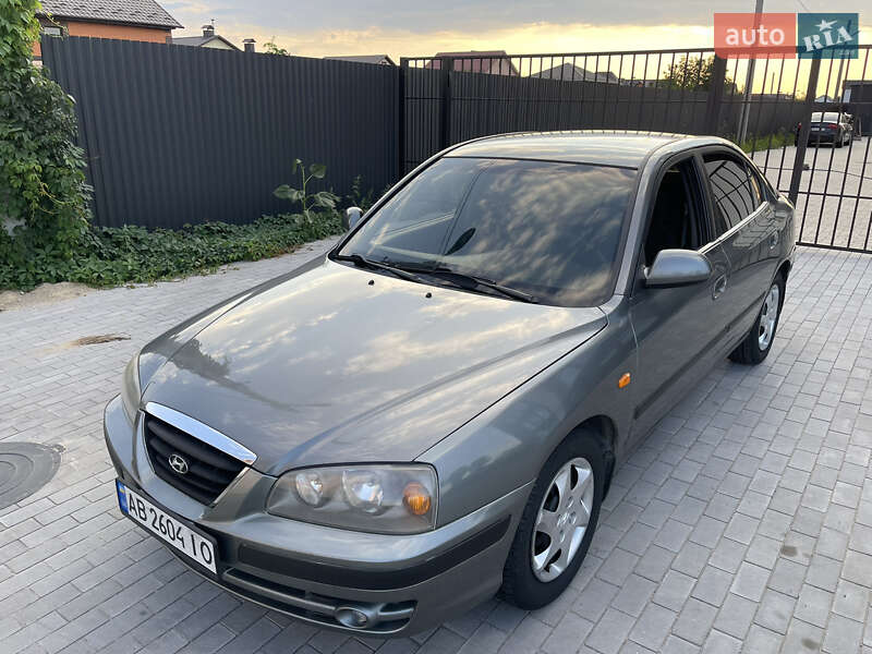 Седан Hyundai Elantra 2010 в Виннице