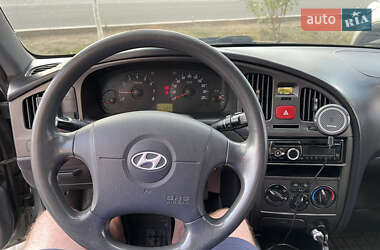 Седан Hyundai Elantra 2010 в Виннице