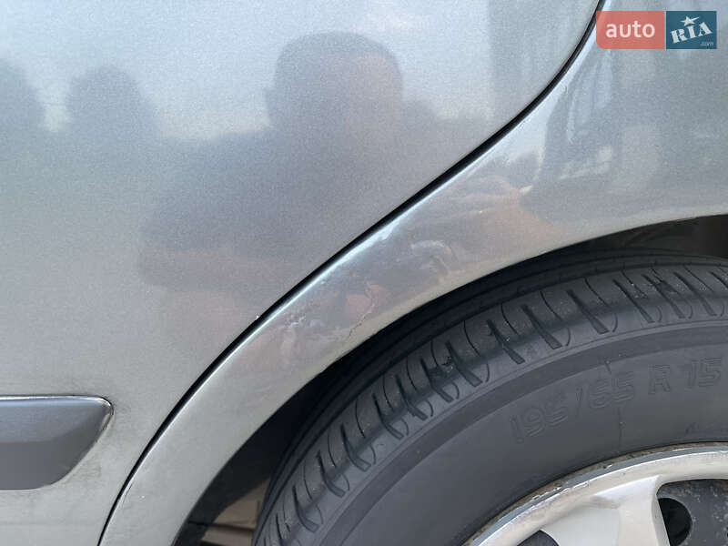 Седан Hyundai Elantra 2010 в Виннице