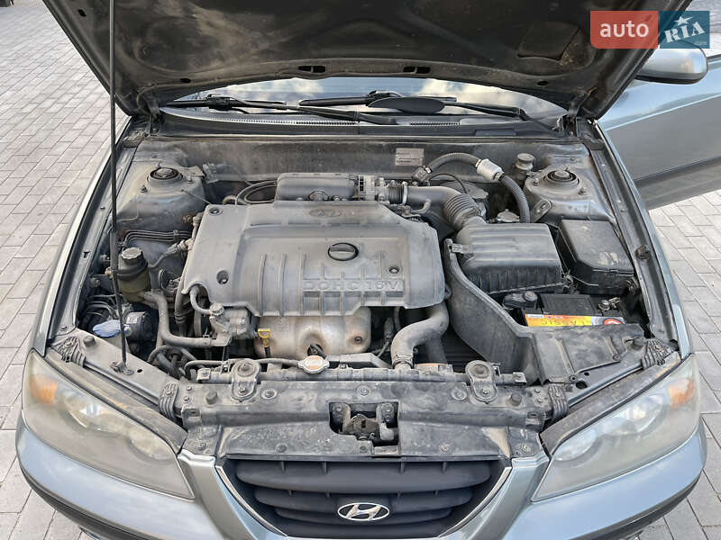 Седан Hyundai Elantra 2010 в Виннице
